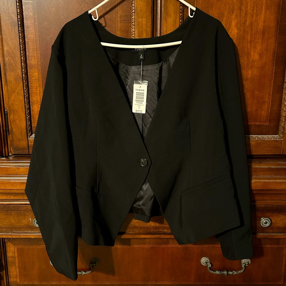 TORRID Black Refined Collarless Blazer